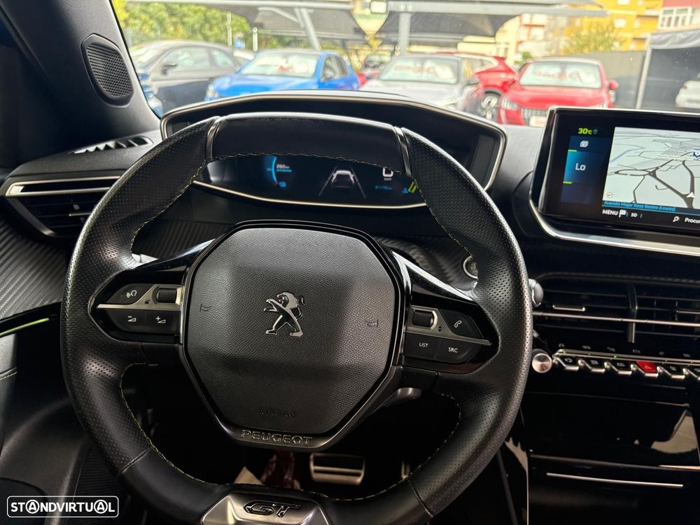 Peugeot e-2008 50 kWh GT Line - 31