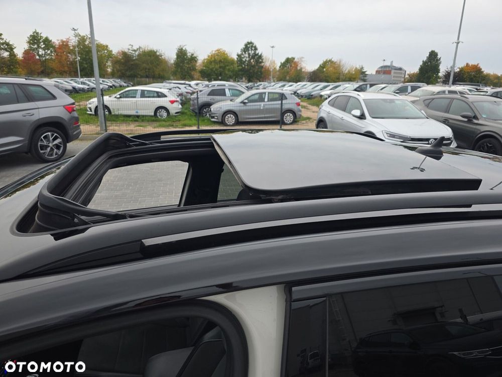 Volkswagen T-Roc - 27