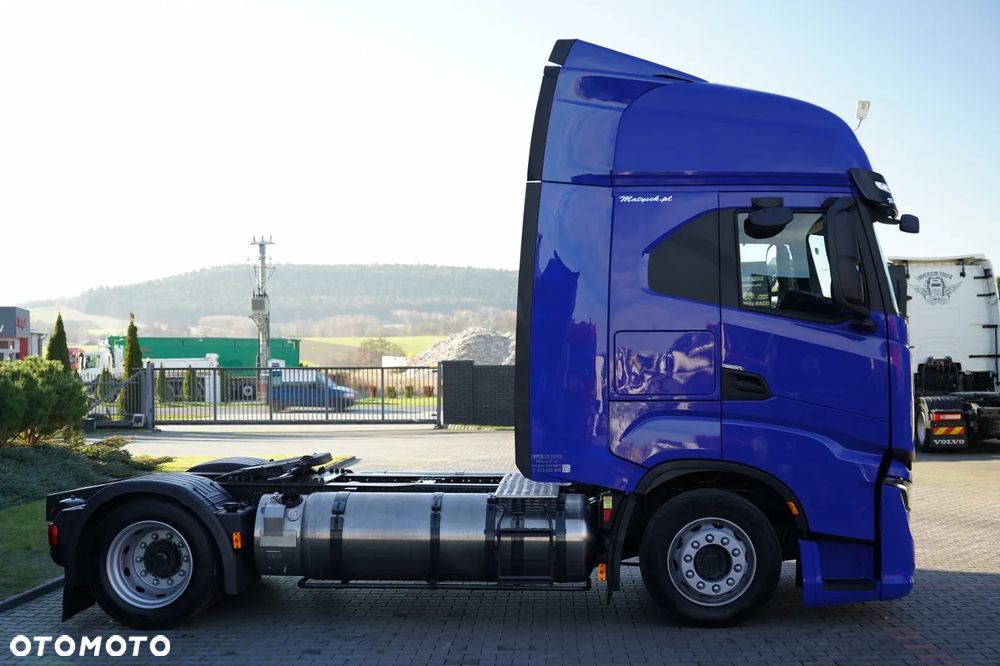 Iveco S-WAY / 460 / RETARDER / LNG / MEGA / LOW DECK / - 9