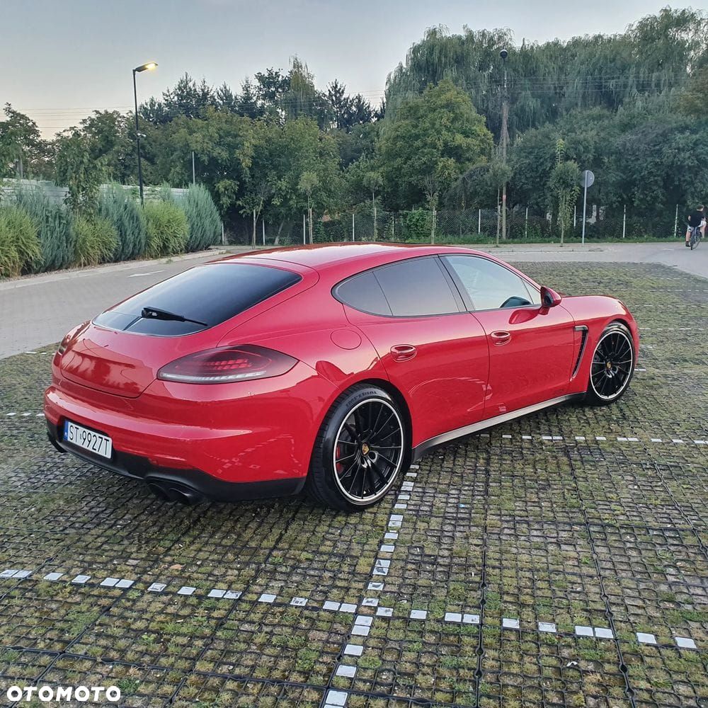Porsche Panamera GTS - 9