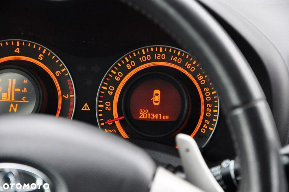 Toyota Auris - 34