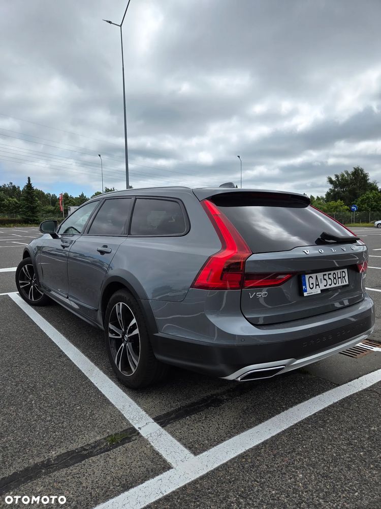 Volvo V90 D4 AWD Geartronic Inscription - 4