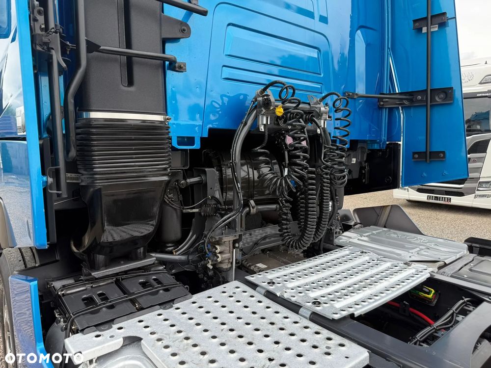 Renault T480 HIGH CAB // KLIMA POSTOJOWA // LED // METALIK - 27
