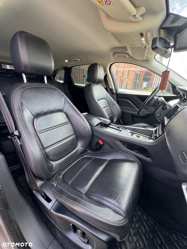 Jaguar F-Pace 2.0 i4D AWD Prestige - 9