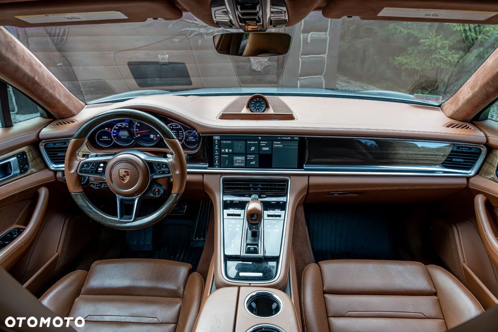 Porsche Panamera 4S Sport Turismo - 33