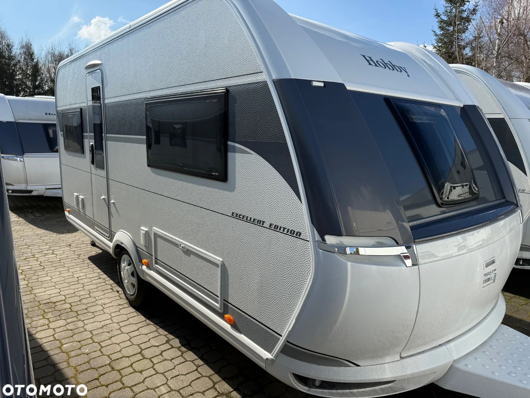 Hobby Excellent Edition 460 UFe 2025 - 1