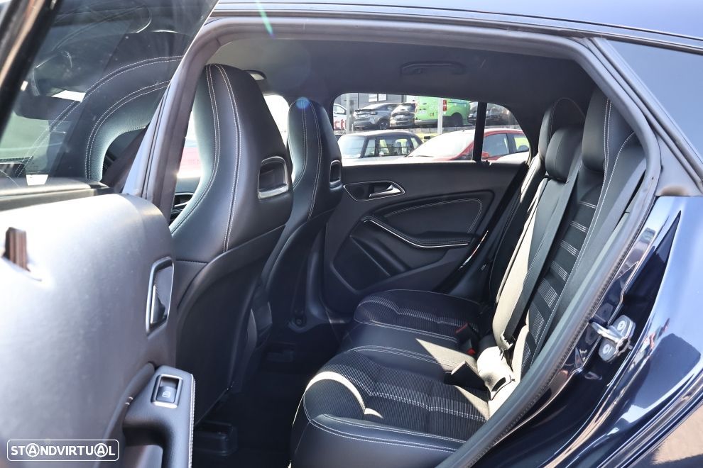 Mercedes-Benz CLA 200 d Urban Aut. - 29