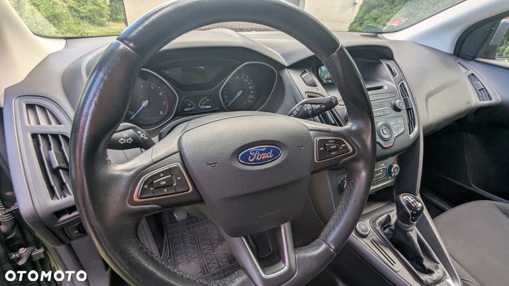 Ford Focus 1.6 Trend - 14
