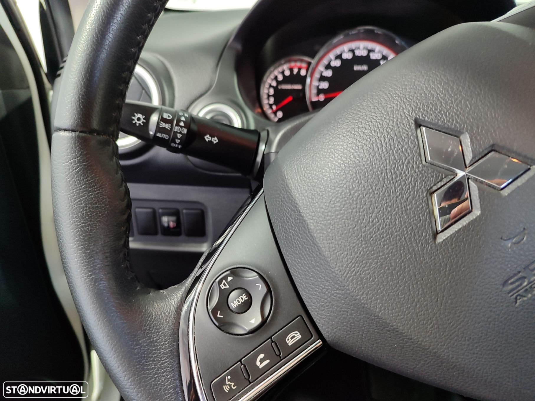 Mitsubishi Space Star 1.2 Intense - 26