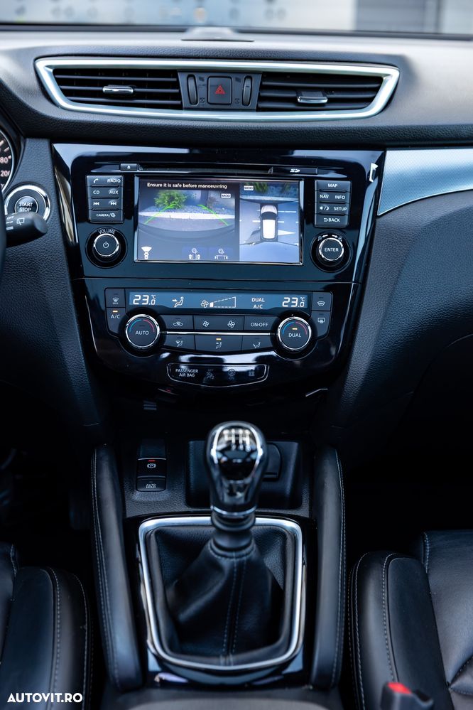 Nissan Qashqai 1.6 DCI TEKNA+ - 17
