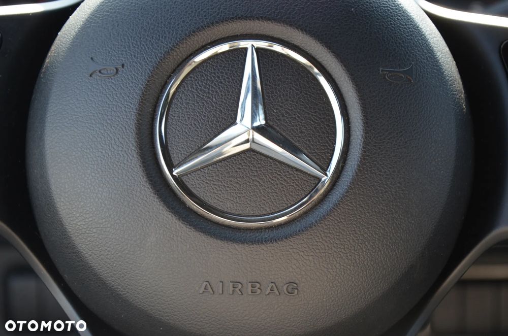 Mercedes-Benz Sprinter - 22