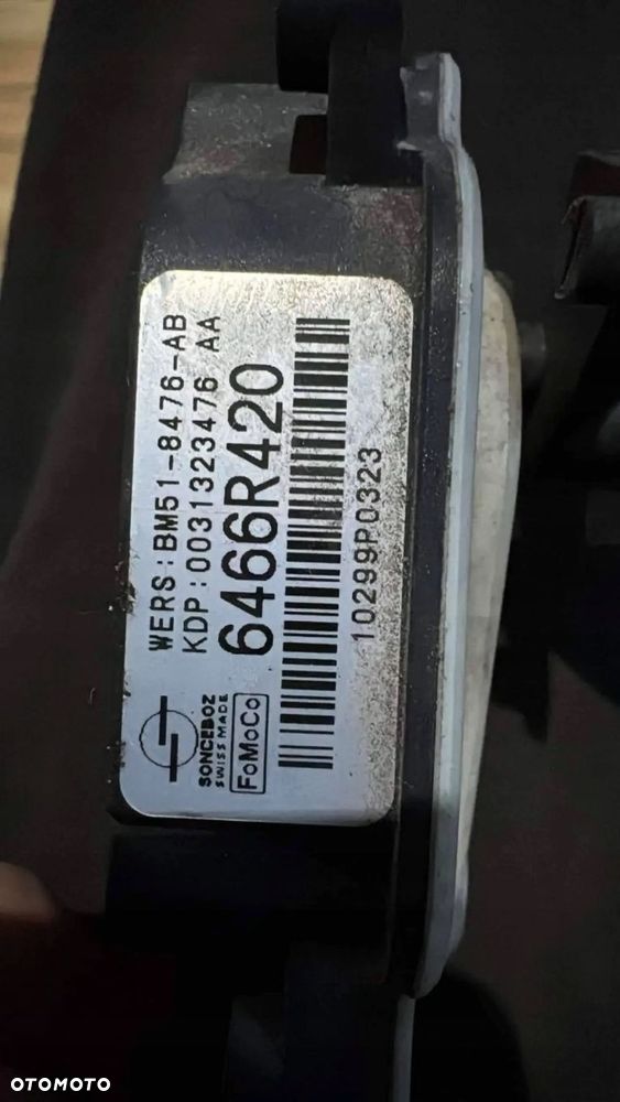 silniczek żaluzji intercoolera ford focusa mk3 - 3