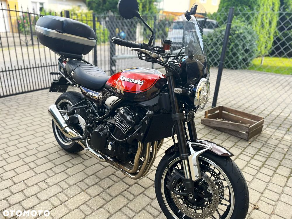 Kawasaki Z 900 RS - 3