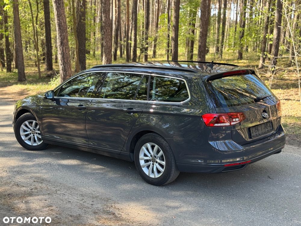 Volkswagen Passat 2.0 TDI SCR DSG Business - 14