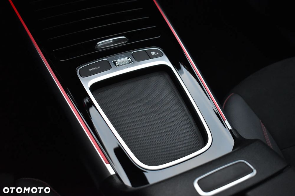 Mercedes-Benz GLB - 18