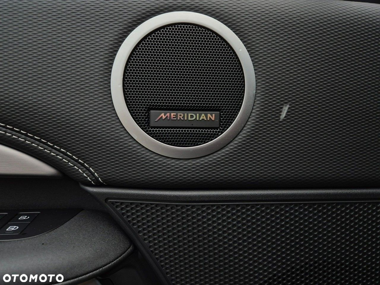 Land Rover Discovery - 15