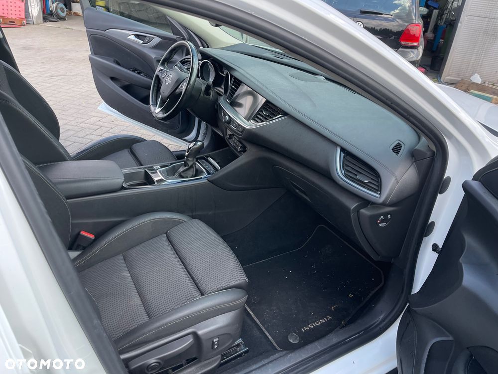 Opel Insignia 1.6 (118g) Innovation - 23