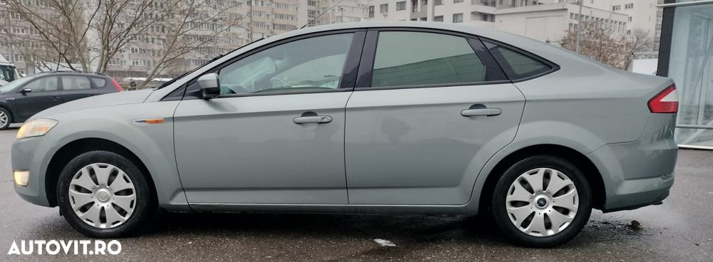 Ford Mondeo 2.0 TDCi Ghia - 15