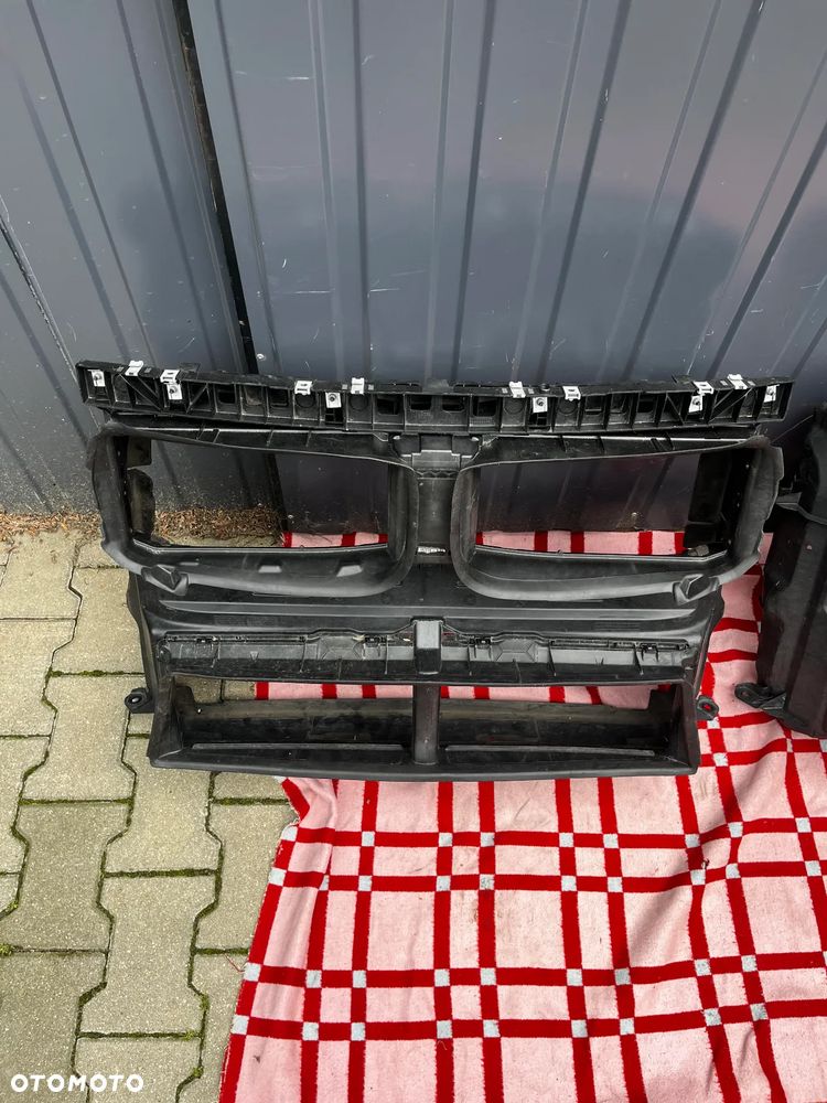 KANAŁ POWIETRZA BMW F48 X1 CAŁY ORYGINAŁ NIE NAPRAWIANY - 2