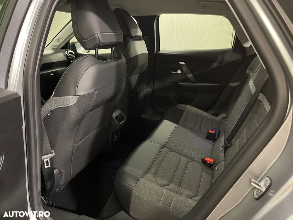 Citroën C4 BlueHDi 130 Stop&Start EAT8 FEEL PACK - 11