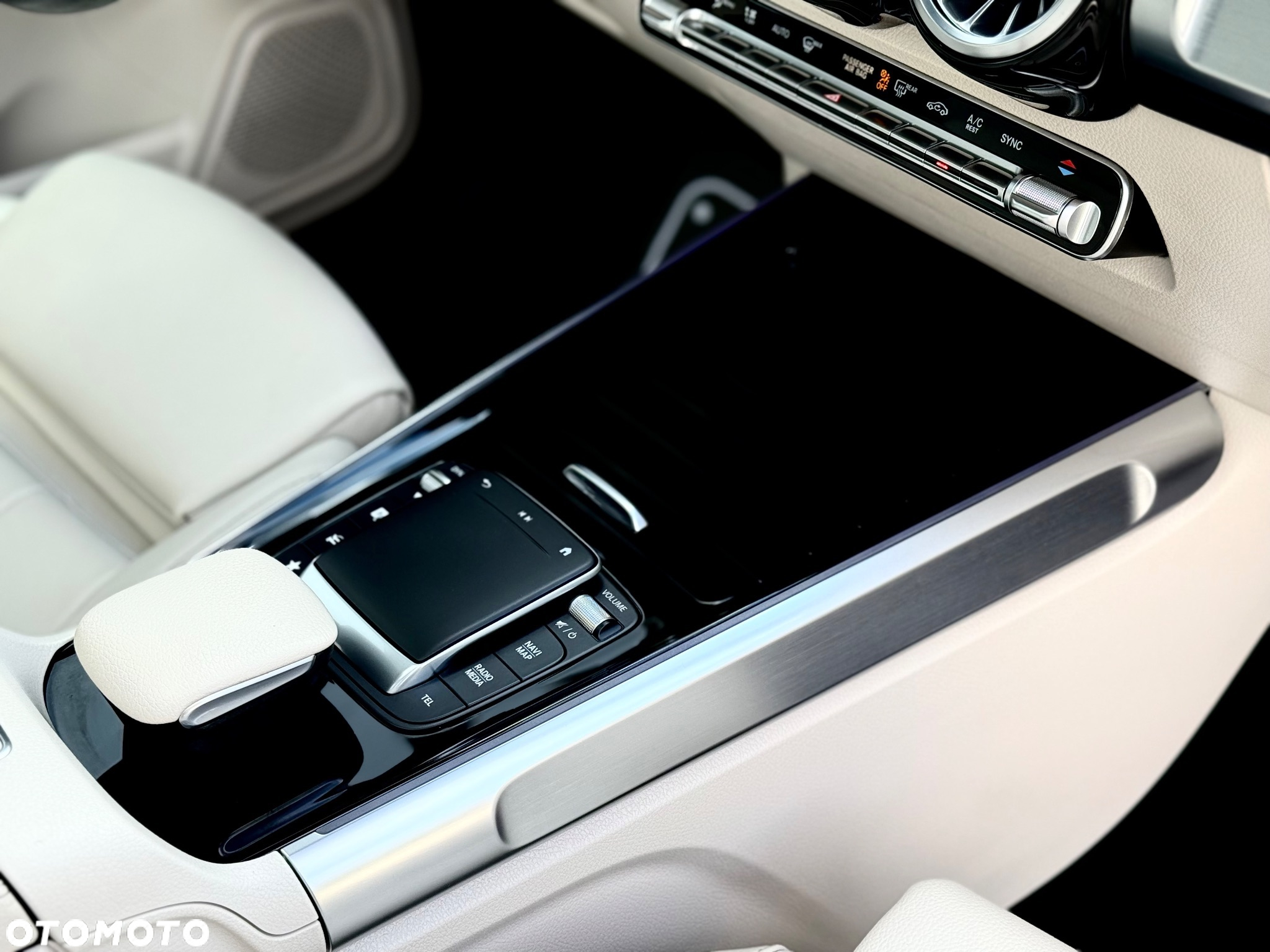 Mercedes-Benz GLB 200 d 8G-DCT - 34
