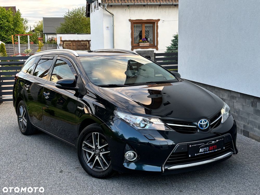 Toyota Auris 1.8 HSD Prestige NAVI - 2