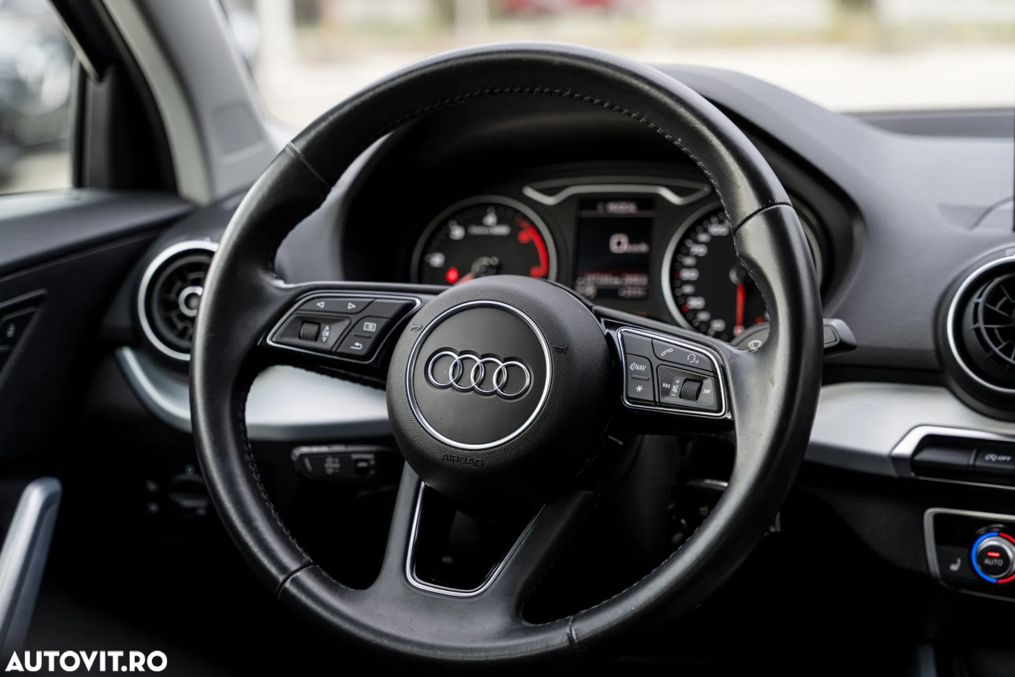 Audi Q2 1.6 TDI S tronic design - 16