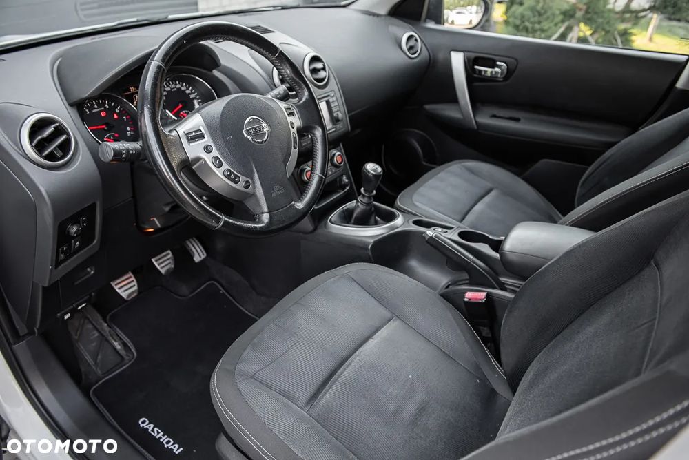 Nissan Qashqai 2.0 360 - 17