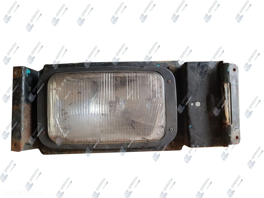 REFLEKTOR LAMPA LEWA IVECO TRAKKER - 1