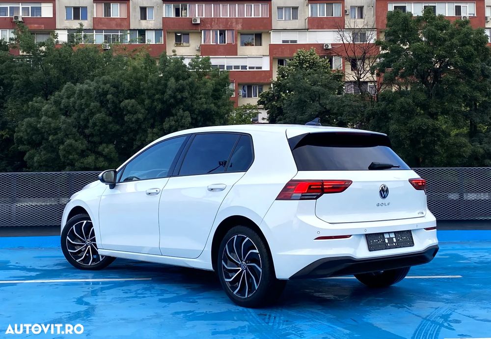 VOLKSWAGEN Golf 2021 — imagine 21