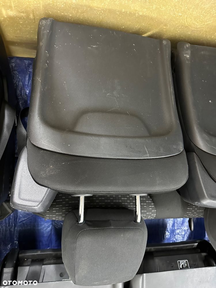 Mercedes 447 metris fotel comfort kanapa ławka  trójka 2+1 koziołek  kanapa EQV v klasa Vito - 7