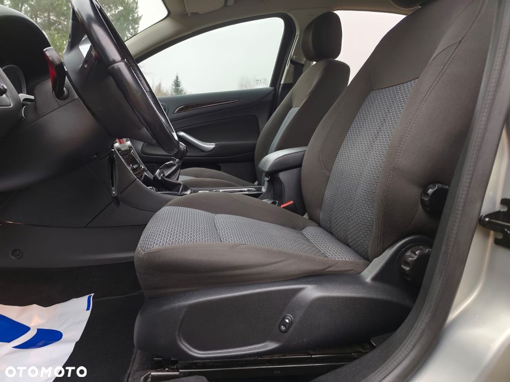 Ford Mondeo 2.0 Viva Titanium - 15