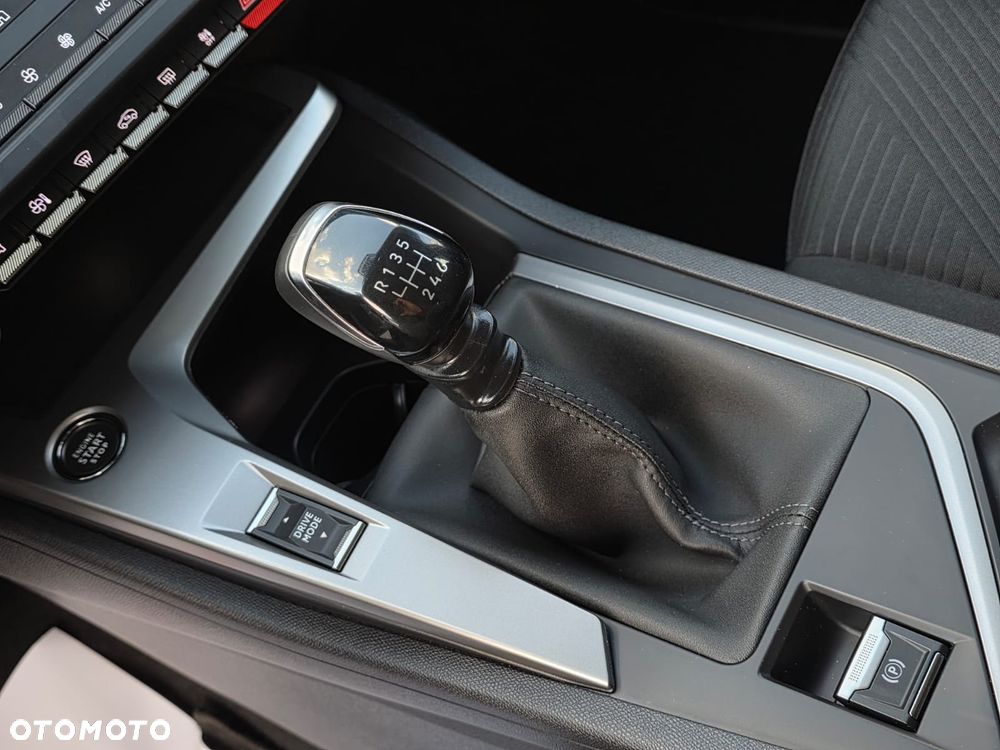 Peugeot 308 - 14
