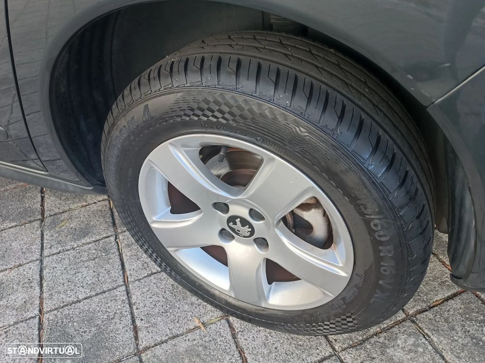 Peugeot 3008 1.6 BlueHDi Style EAT6 - 27