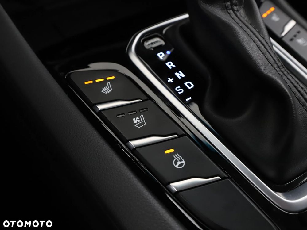 Hyundai IONIQ - 29