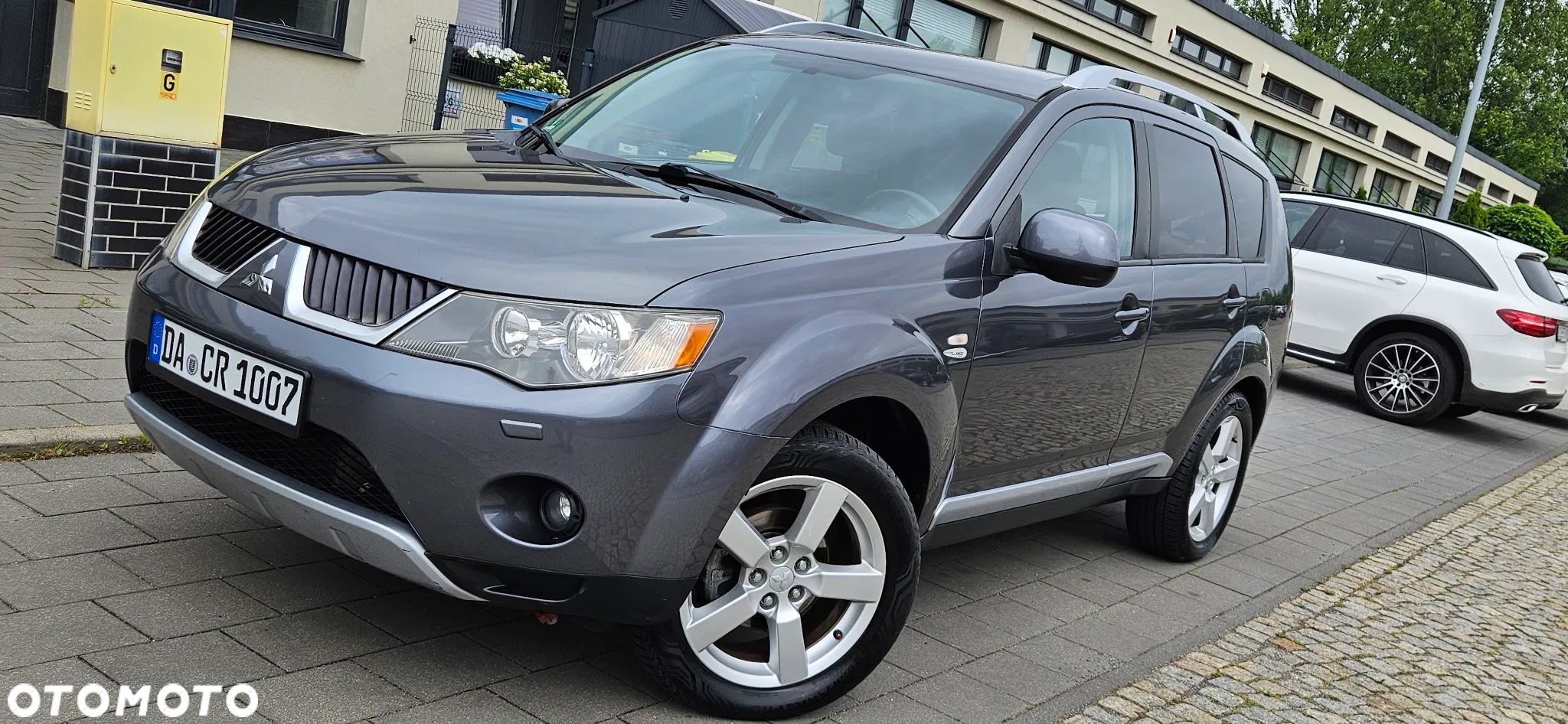 Mitsubishi Outlander 2.0 DI-D 4WD Intense - 1