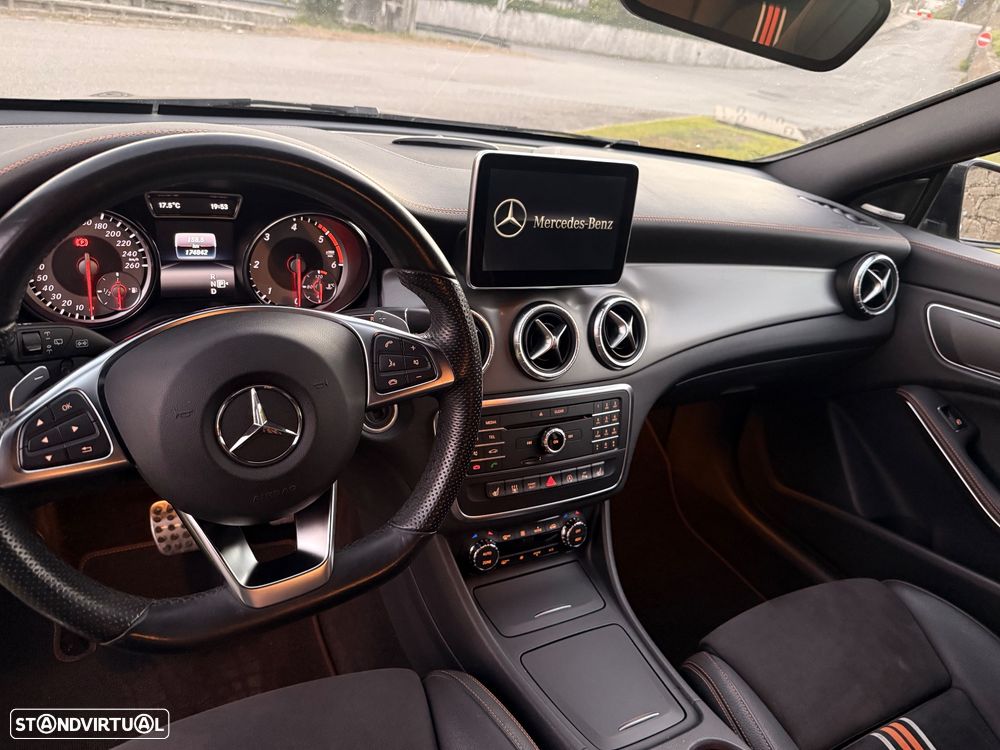 Mercedes-Benz CLA 220 - 18