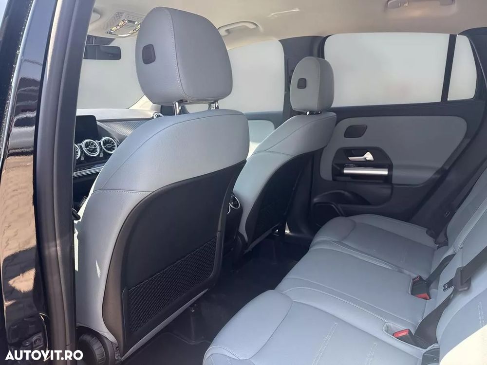Mercedes-Benz GLA 200 Aut. - 12