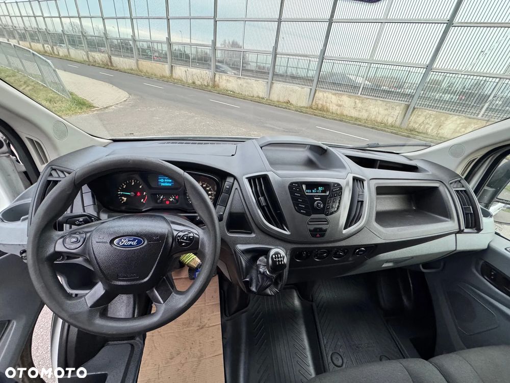 Ford TRANSIT - 11