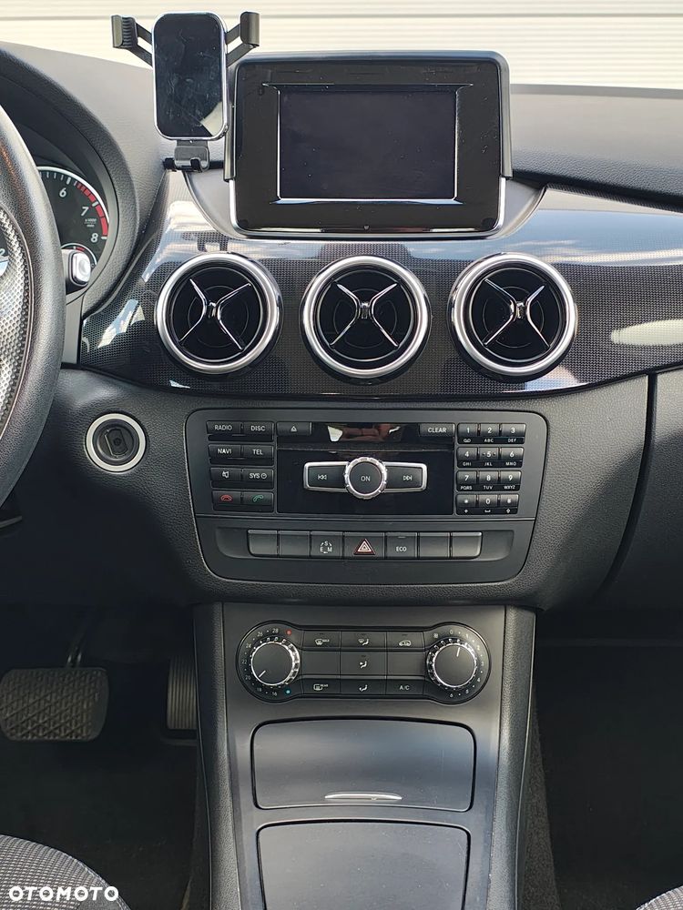 Mercedes-Benz Klasa B 180 (BlueEFFICIENCY) 7G-DCT - 17