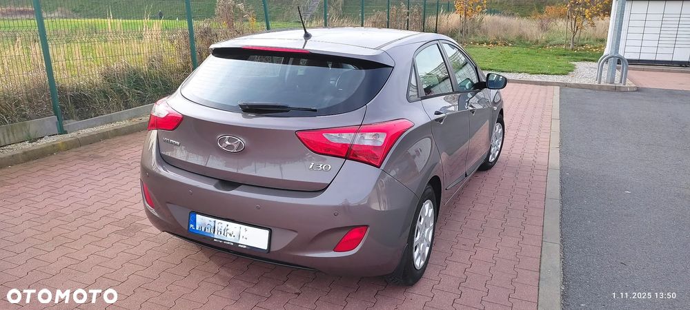 Hyundai i30 1.4 Classic + - 4