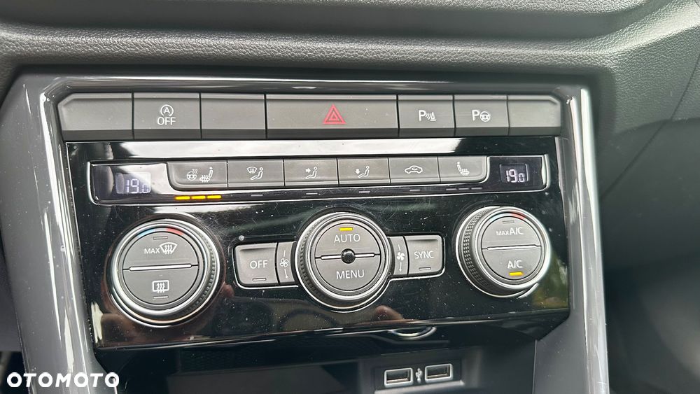 Volkswagen T-Roc 2.0 TSI OPF 4MOTION DSG Sport - 27