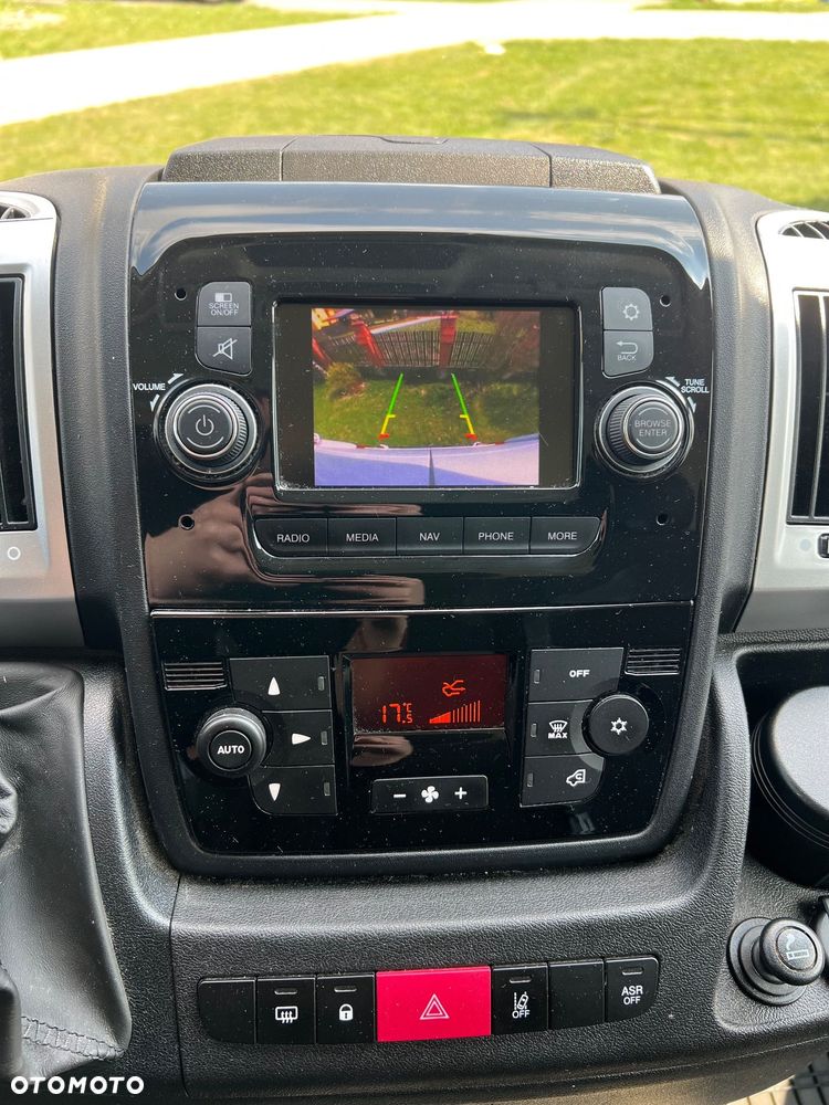 Peugeot Samochód ciężarowy - 17