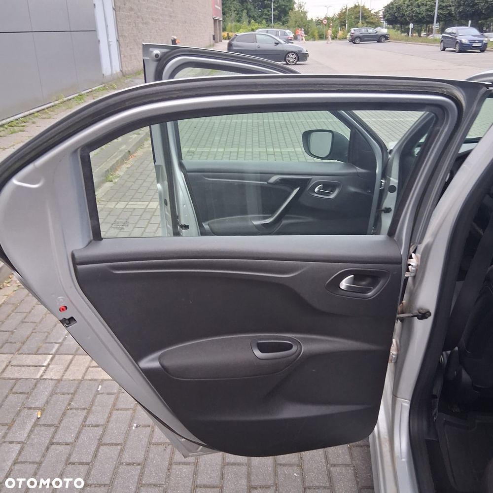 Peugeot 301 1.6 VTi Allure - 13