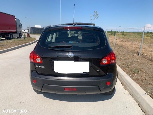 Nissan Qashqai 2.0 DCI All Mode 4x4 Tekna Plus - 4