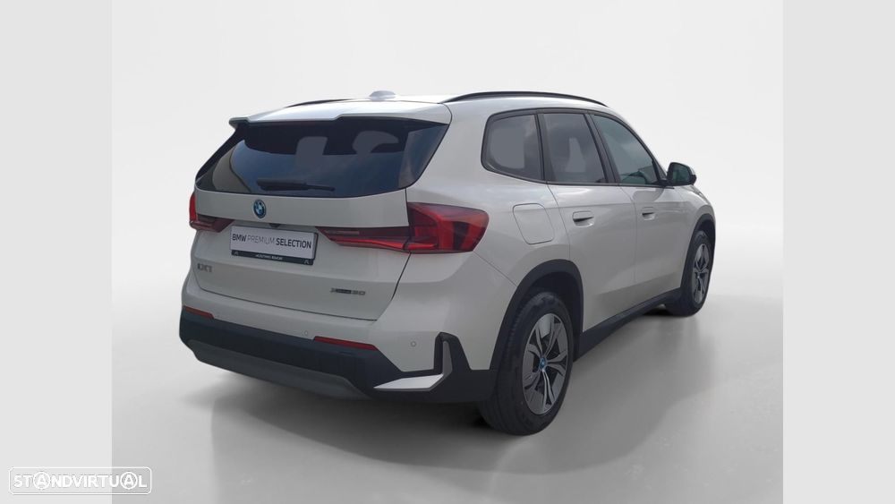 BMW iX1 xDrive30 - 6