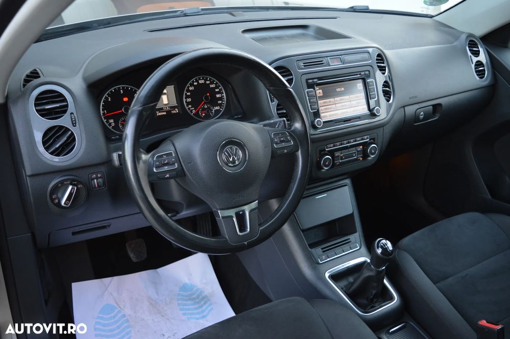 Volkswagen Tiguan 2.0 TDI DPF 4Motion BlueMotion Technology Sport & Style - 4