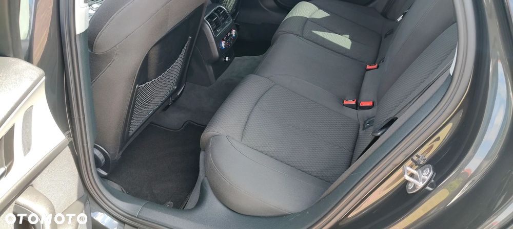 Audi A6 Avant 2.0 TDI Ultra DPF S tronic - 12
