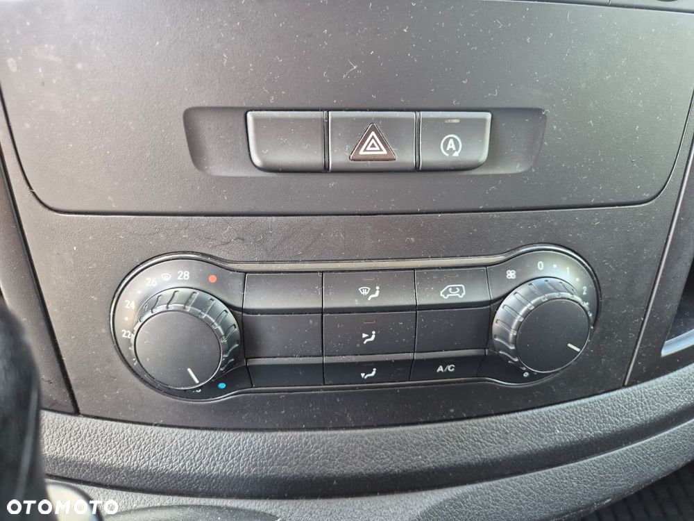 Mercedes-Benz Vito 110 CDi - SERWISOWANY - NISKI PRZEBIEG - RZADKI KOLOR - BOGATE WYPOSAŻENIE - EURO 6 - 19