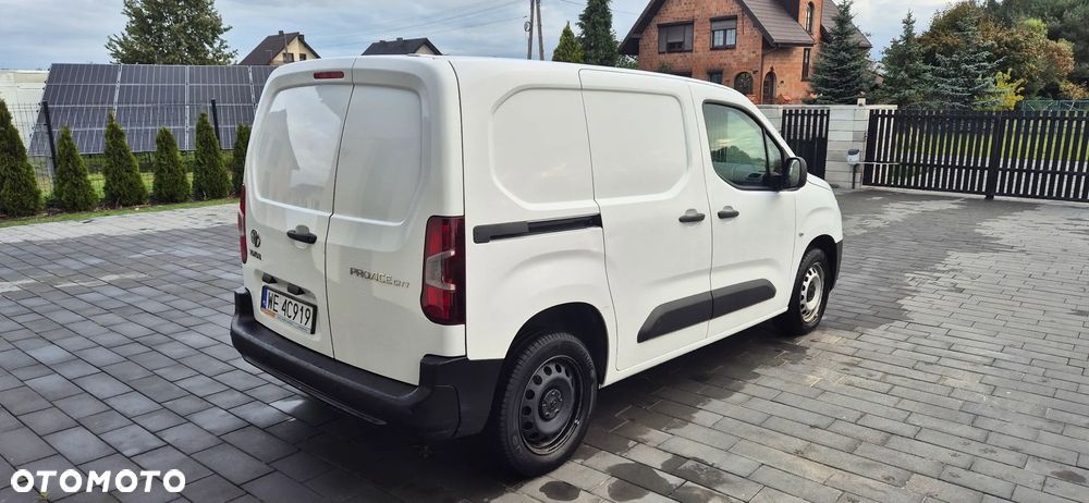 Toyota Proace City - 13